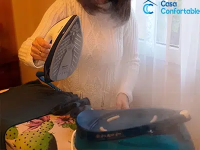 Salida de vapor en un centro de planchado