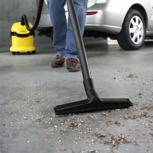 Aspirador de taller con deposito y manguera