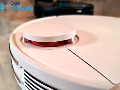 Robots aspirador y fregasuelo con navegación láser