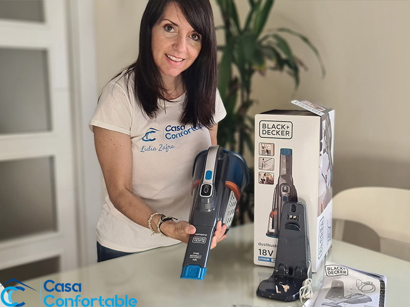 Unboxing aspiradora de mano Black and Decker
