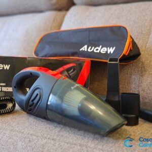 Aspirador de mano Audew AX-6601 con su caja, la bolsa de accesorios y las boquillas