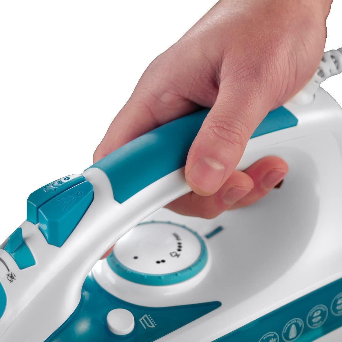Mando y controles en el asa de la Russell Hobbs Steam Glide Professional