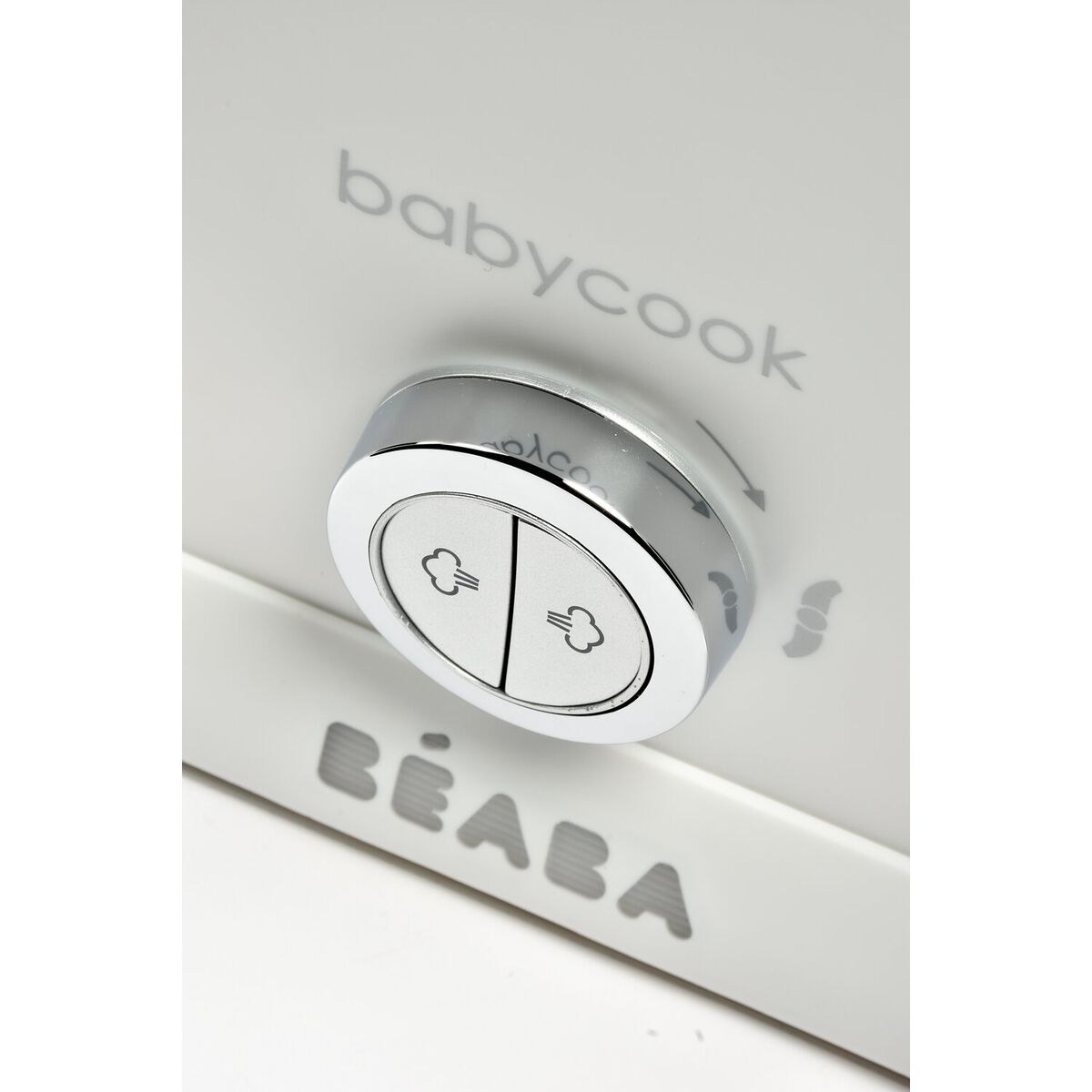 Mando doble del Babycook Duo, con un botón de vapor para cada jarra