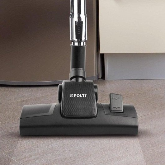 Cabezal universal de la Polti C110 Plus sobre suelo duro